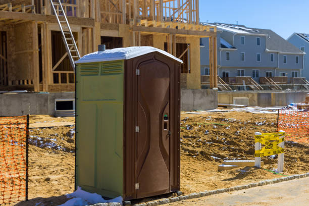 Best Porta potty delivery and setup  in Menomonee Falls, WI