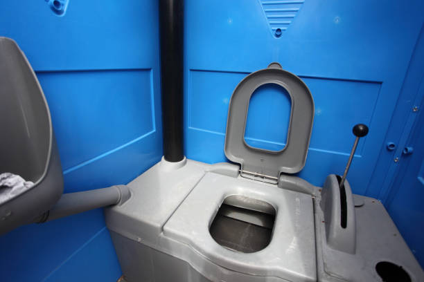 Porta potty delivery and setup in Menomonee Falls, WI